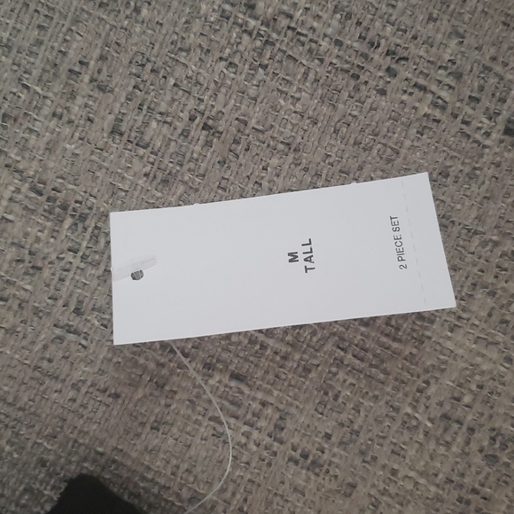 2 Old Navy Ribbed Tank - Picture 6 of 8